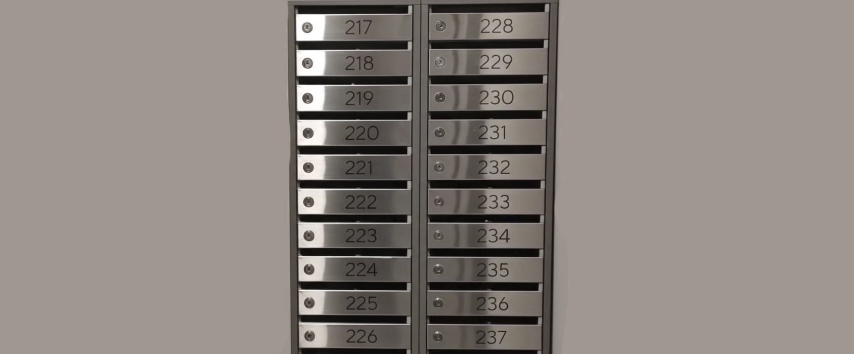 Преимущества секционных почтовых ящиков перед обычными