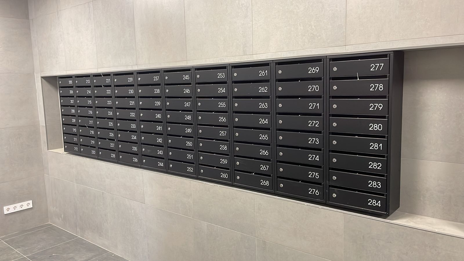 Секционный почтовый ящик «Омега Стандарт М2» для ООО «А-Гронит»